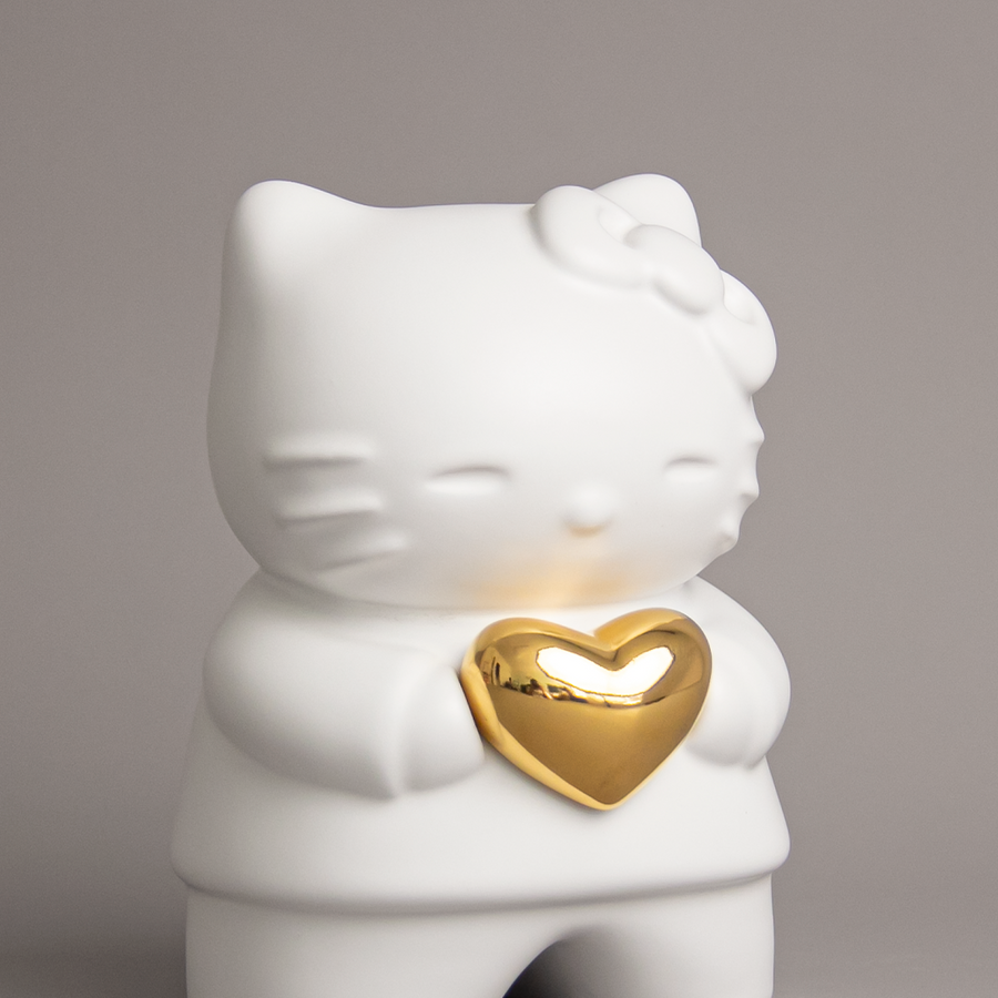 HELLO KITTY CERÁMICA CORAZON ADELANTE DORADO